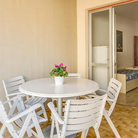 Oltremare Apartment *