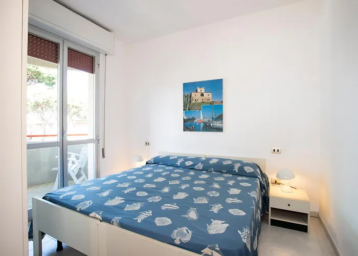 Oltremare * Principina a Mare